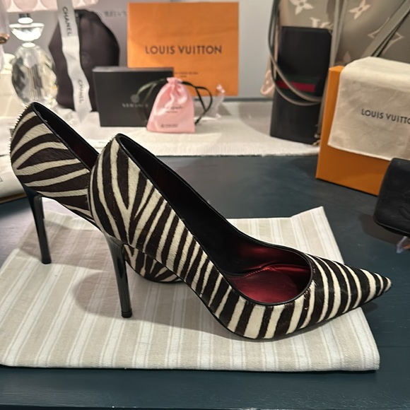 Nine West Tatiana, 2 Pair of Lux, Calf Fur Heels 9.5 in Zebra or Leopard NWOB - Picture 5 of 16